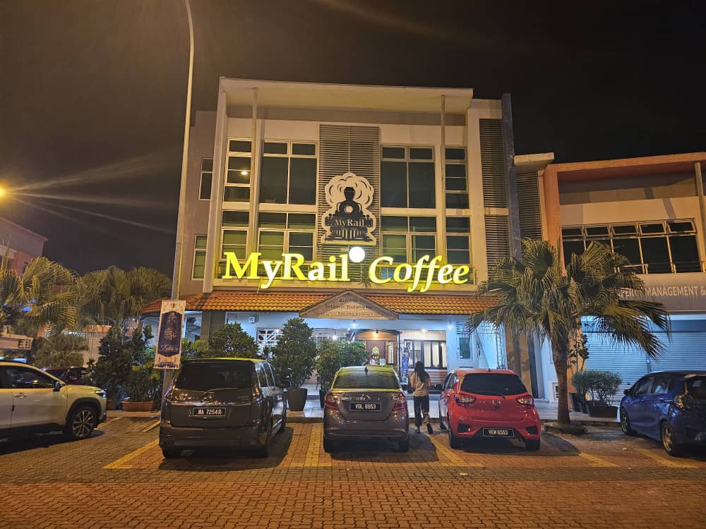 MyRail Coffee Sendayan - Photo 3
