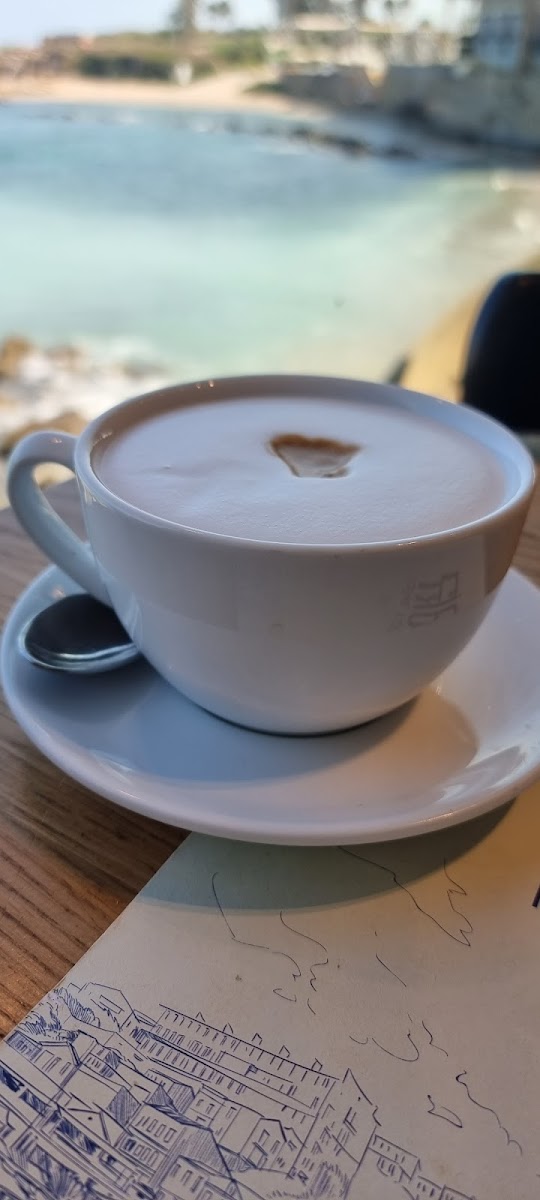 Port Cafe - Photo 5
