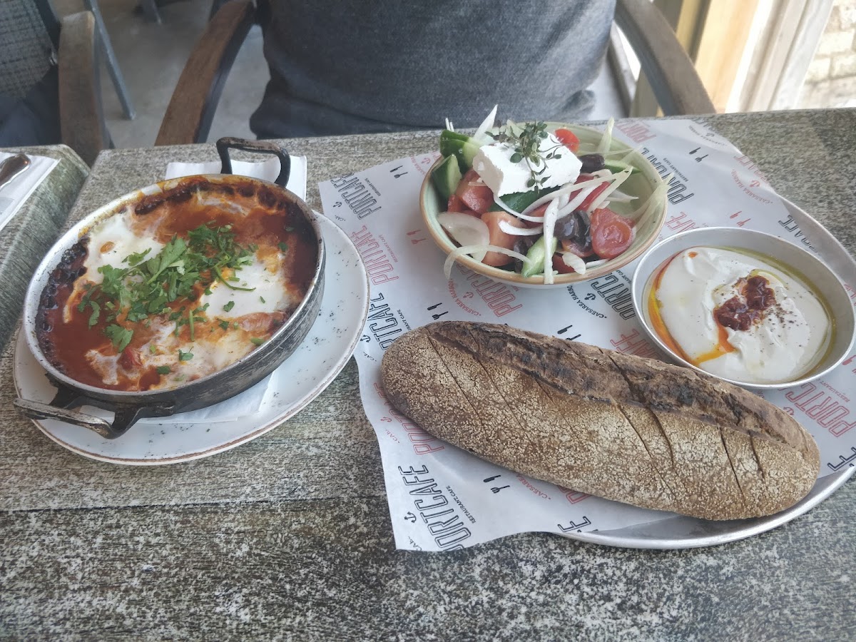 Port Cafe - Photo 6