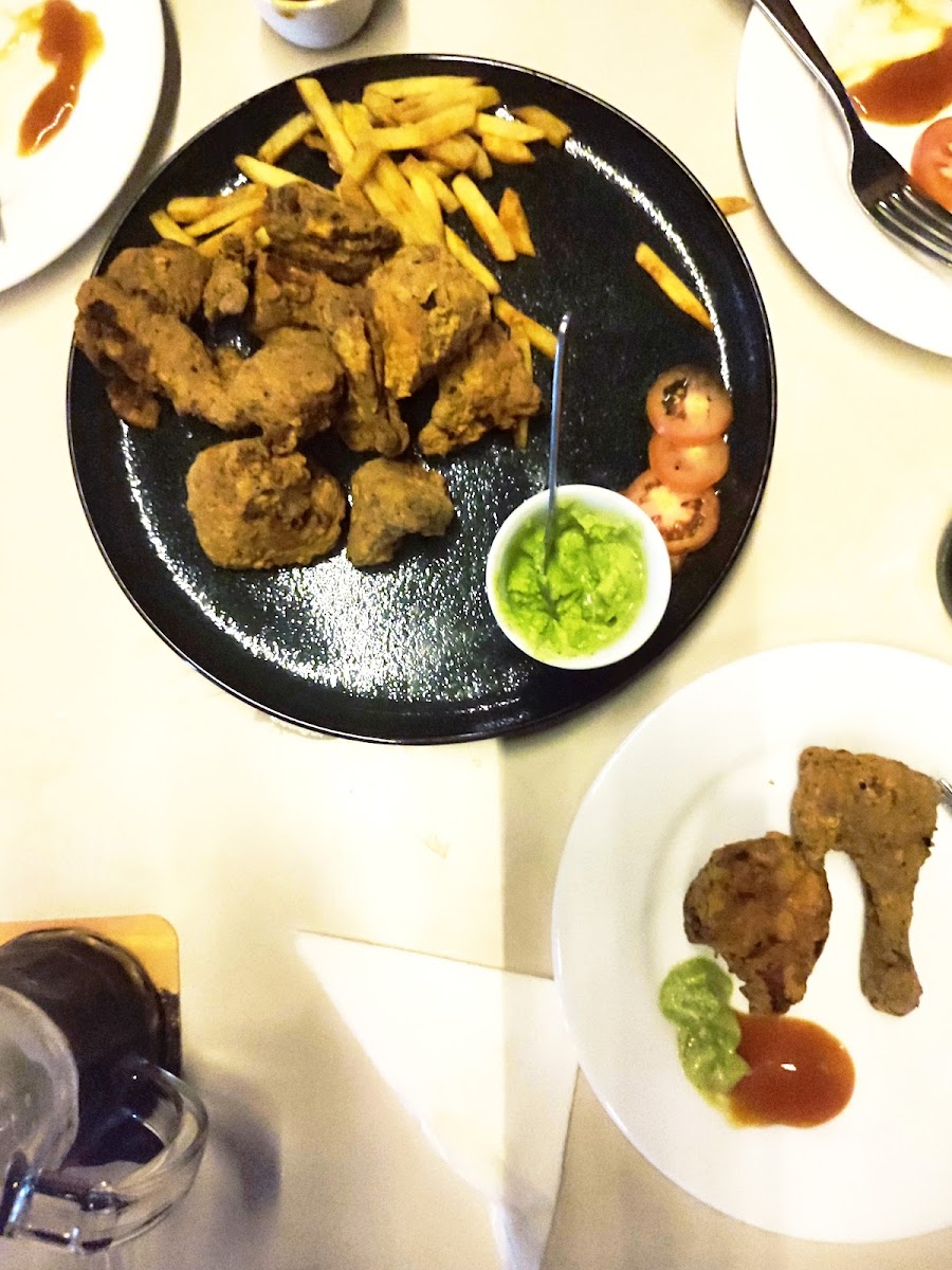 Podium Sports Restaurant - Photo 7