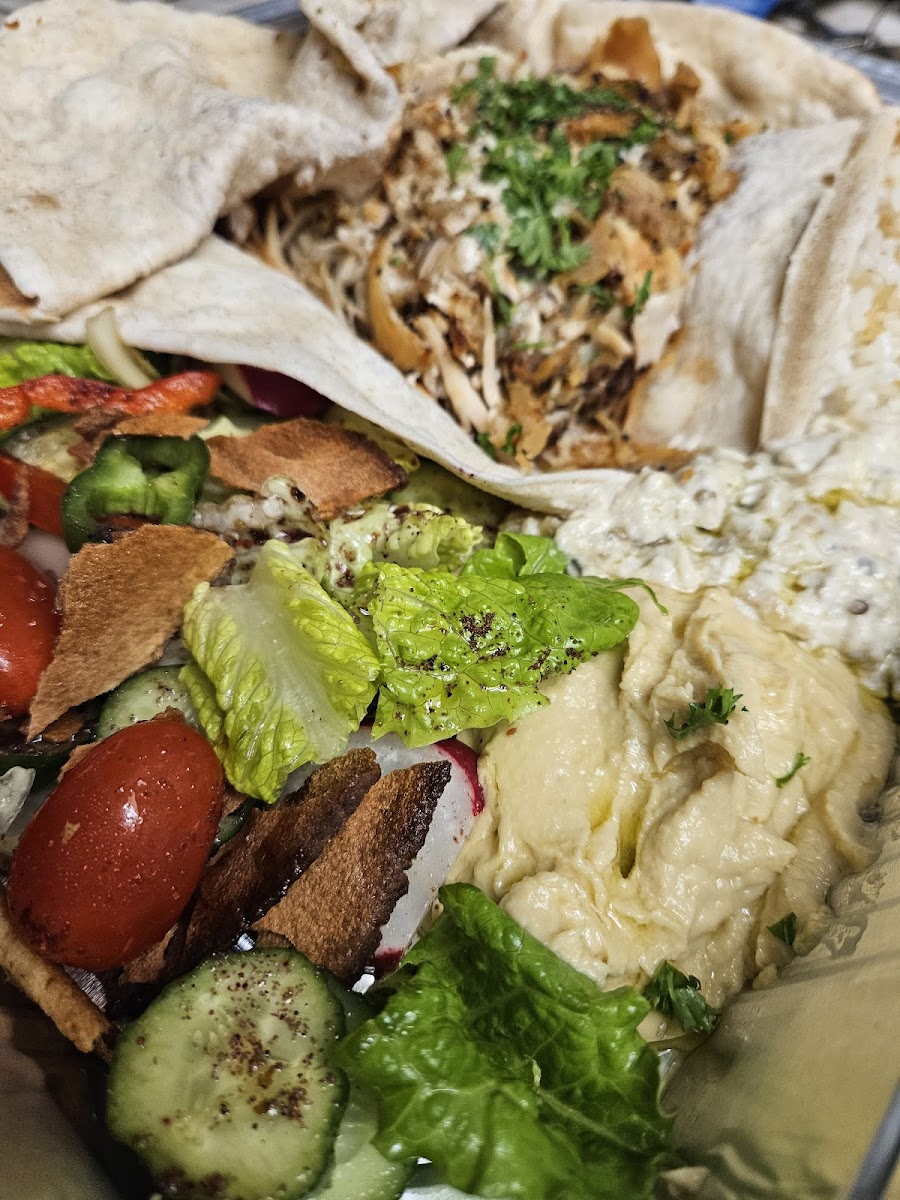 Happy Mediterranean Restaurant - Photo 5