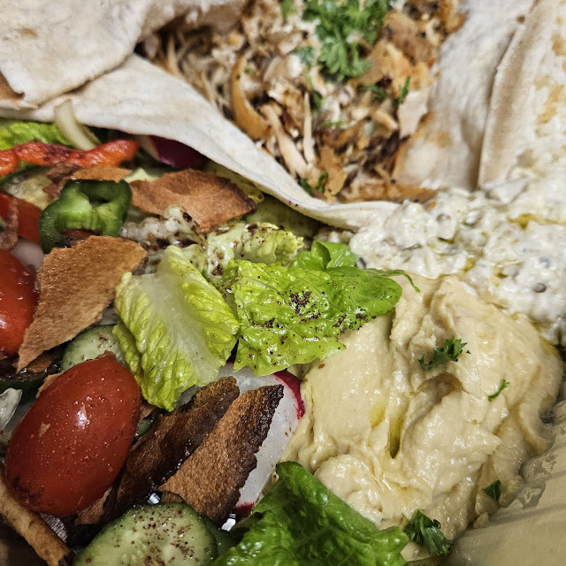 Falafel Plate 12 Count