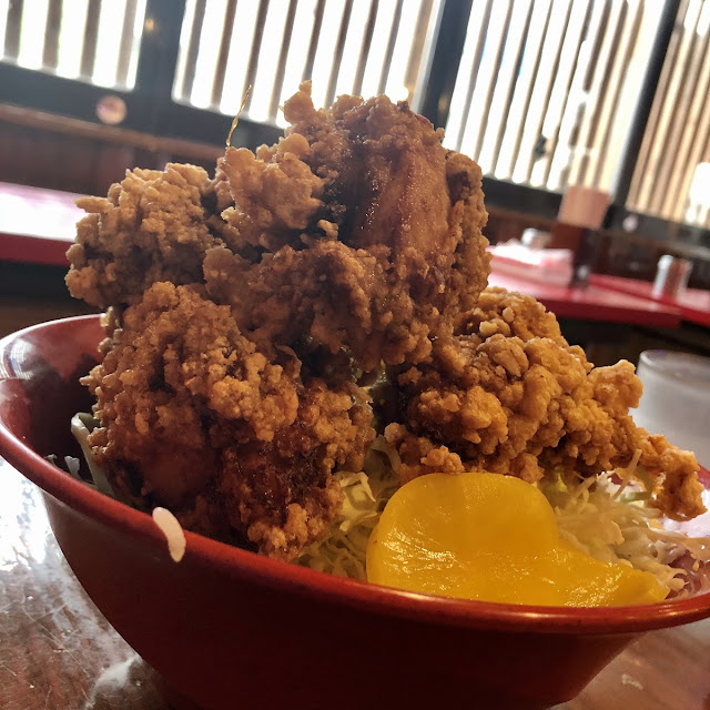 鶏唐揚げ丼 ご飯大盛り 唐揚げ200㌘