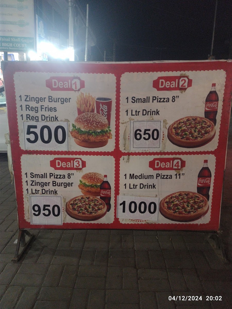 19 Pizza - Photo 3