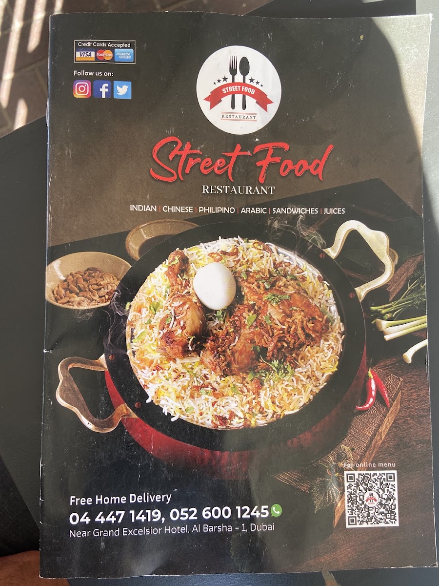 Street Food Restaurant - Photo 2