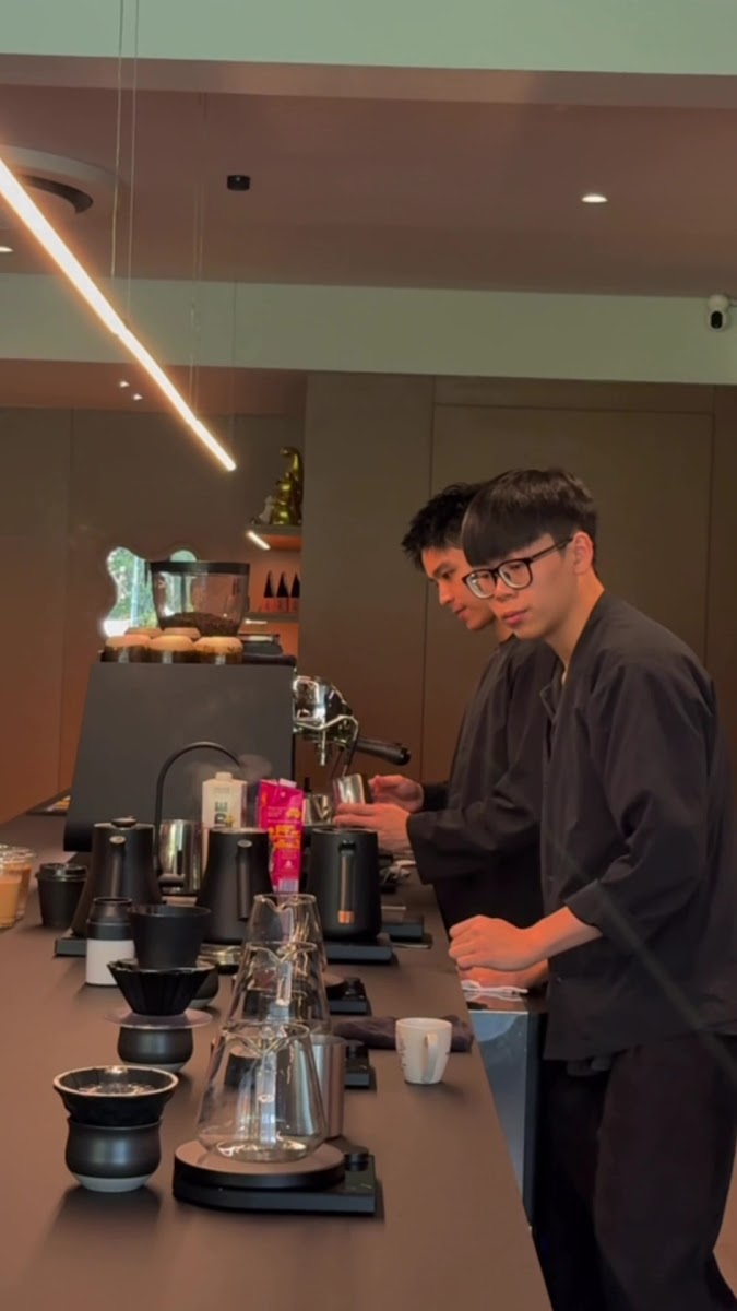 Afloat Coffee Roaster - Photo 1