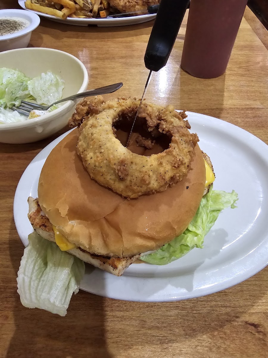 Railway Express Diner - Photo 3