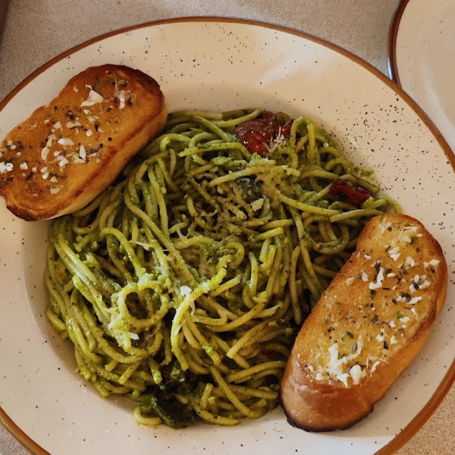 Creamy Pesto Pasta