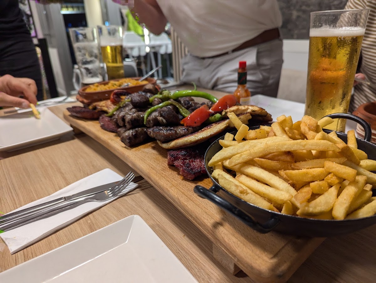 Extra Balkan Grill - Photo 5