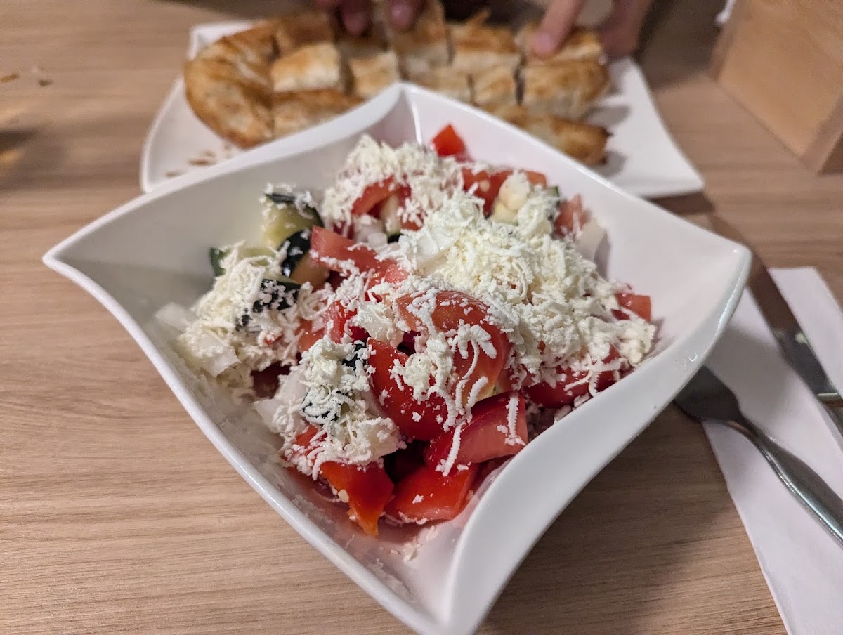 Extra Balkan Grill - Photo 6