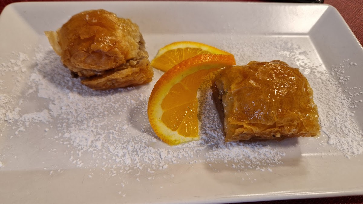 Extra Balkan Grill - Photo 8