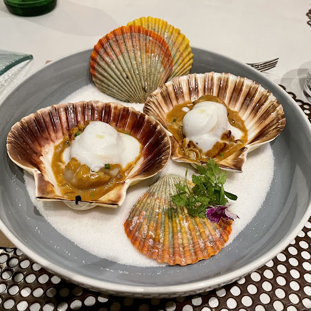 Steamed Scallop & Fresh Sea Urchin with Baby Beetroot & Pear Juice