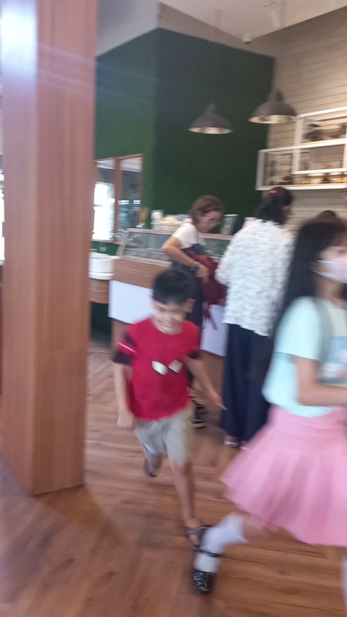 D’Terrasse Cafe and Resto - Photo 1