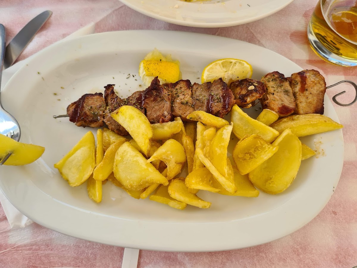Taverna Lithos - Photo 9