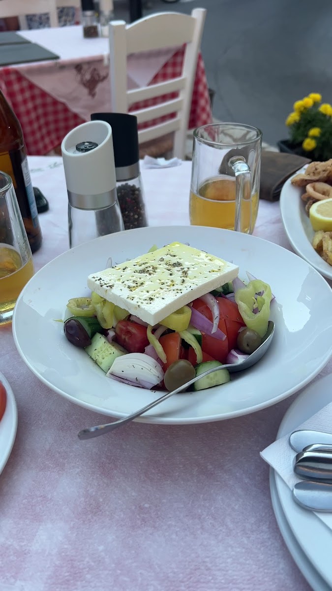 Taverna Lithos - Photo 1