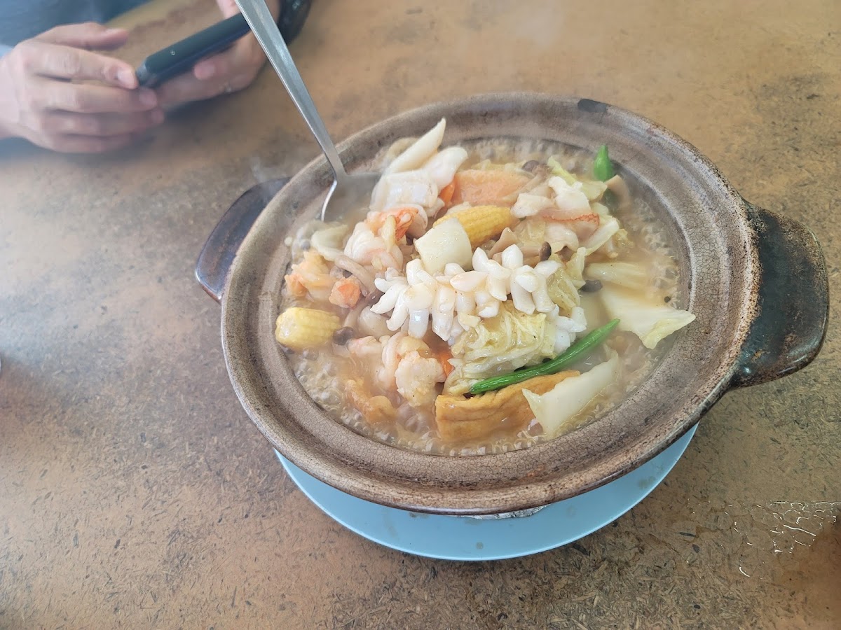Yu Hing Restaurant - Photo 8