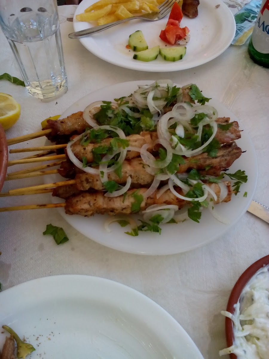 Katholiki Restaurant - Photo 9