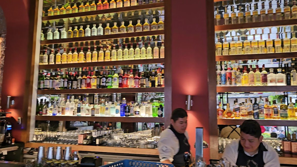 Casa Tambo Restaurant - Photo 1