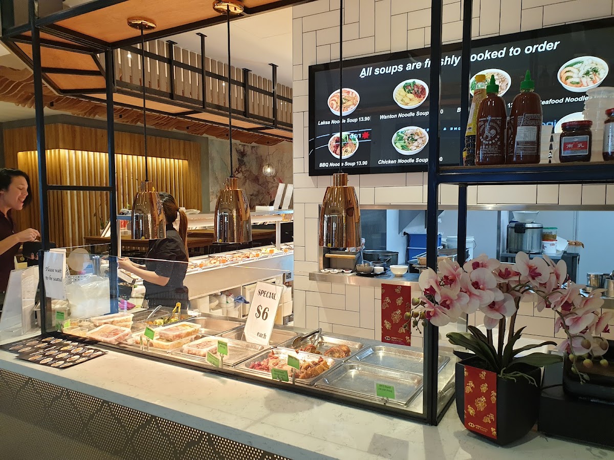 Chinese Orchid BBQ Noodle Bar - Photo 2