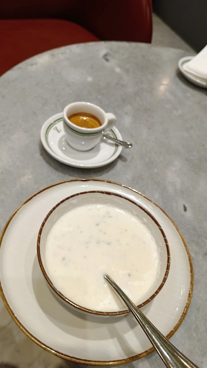 Cozmo Cafe & Bistro - Photo 8