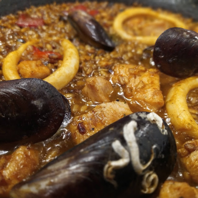 Paella Mixta