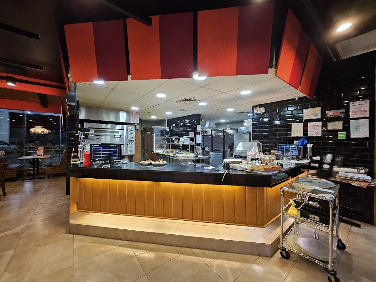 Shakey's Pizza Parlor - Iriga