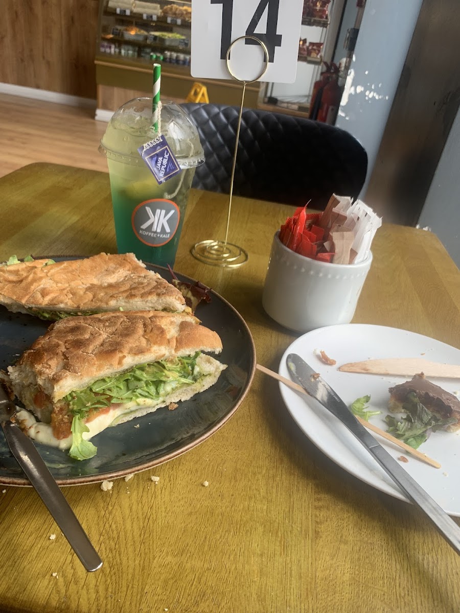 Koffee and Kale Ballyfermot - Photo 9