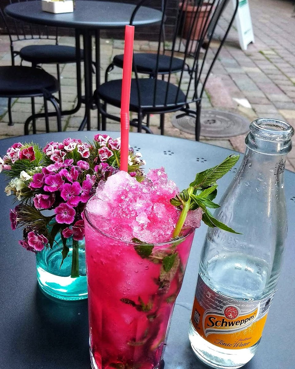 Café Samo - Photo 8