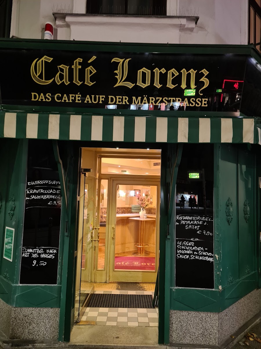 Café Lorenz - Photo 2