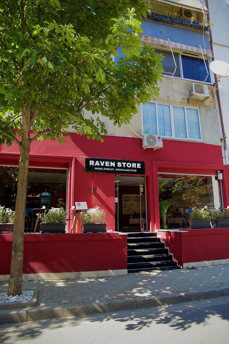 Raven Store - Jewelry Store & Café