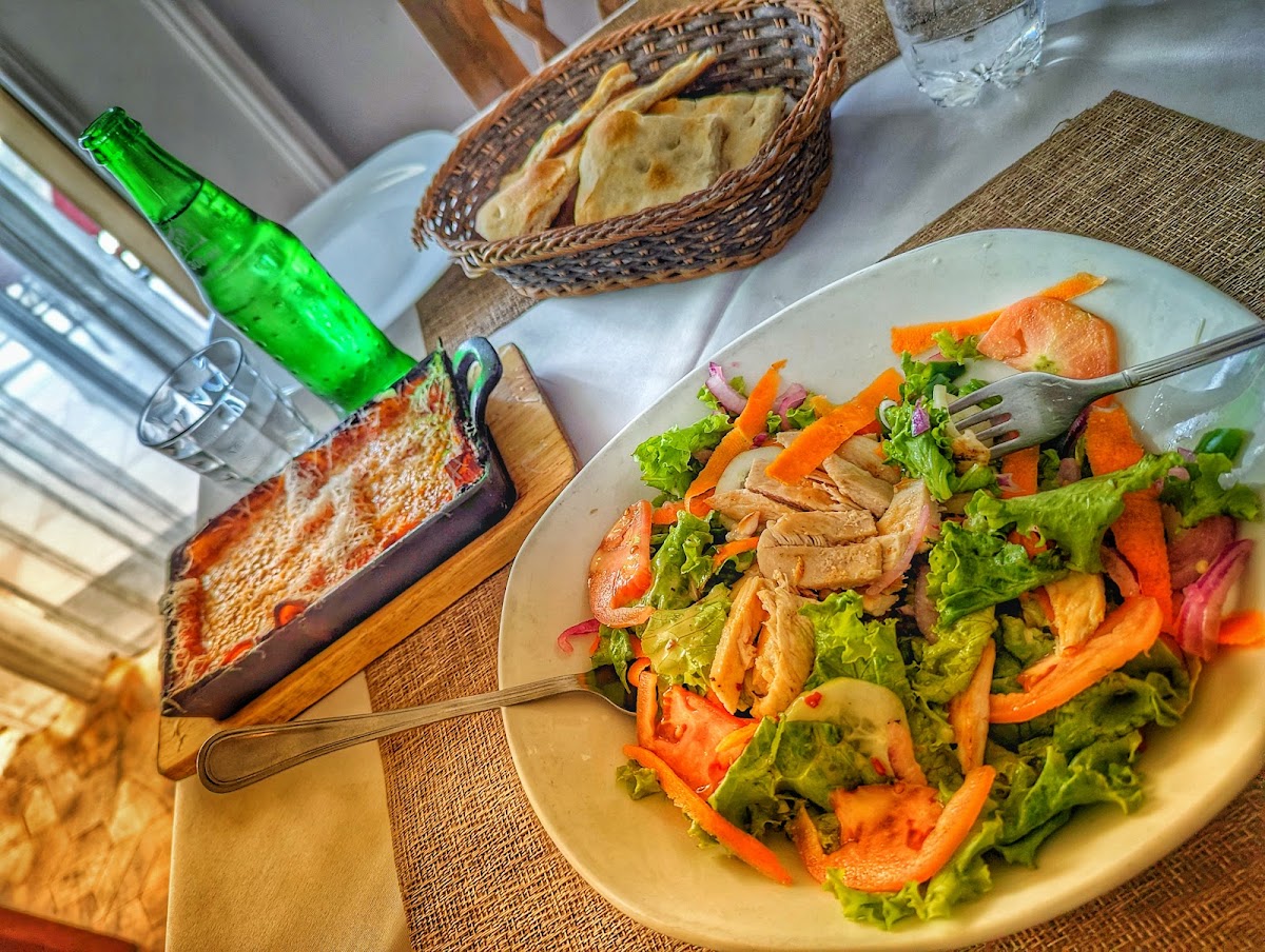 Vaccari Italian Restaurant - Photo 4