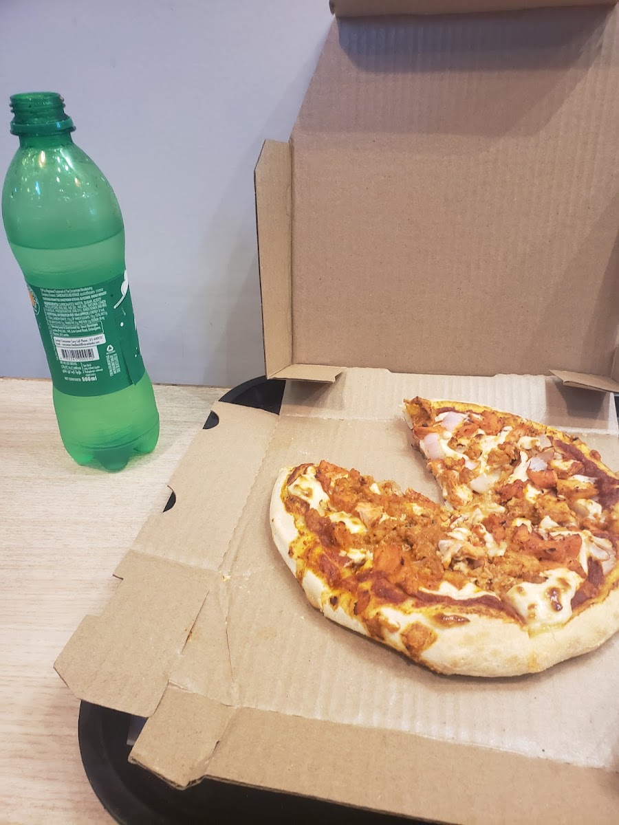 Domino's Pizza - Moratuwa - Photo 5