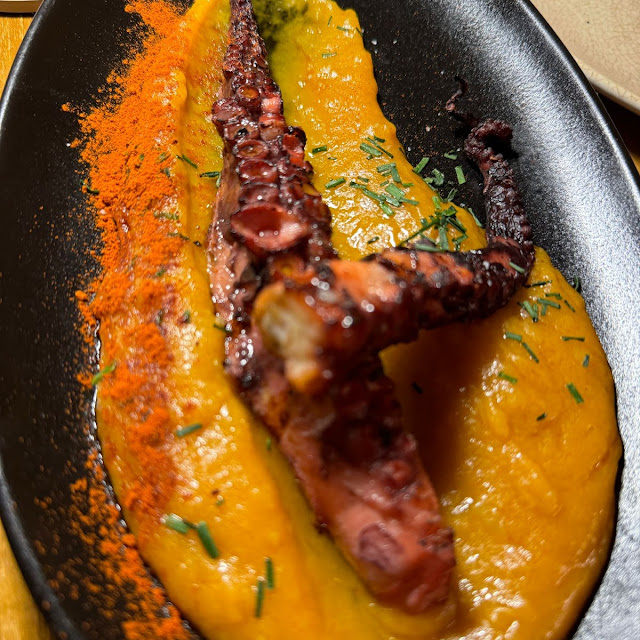 Pulpo Con Parmentier de Patata
