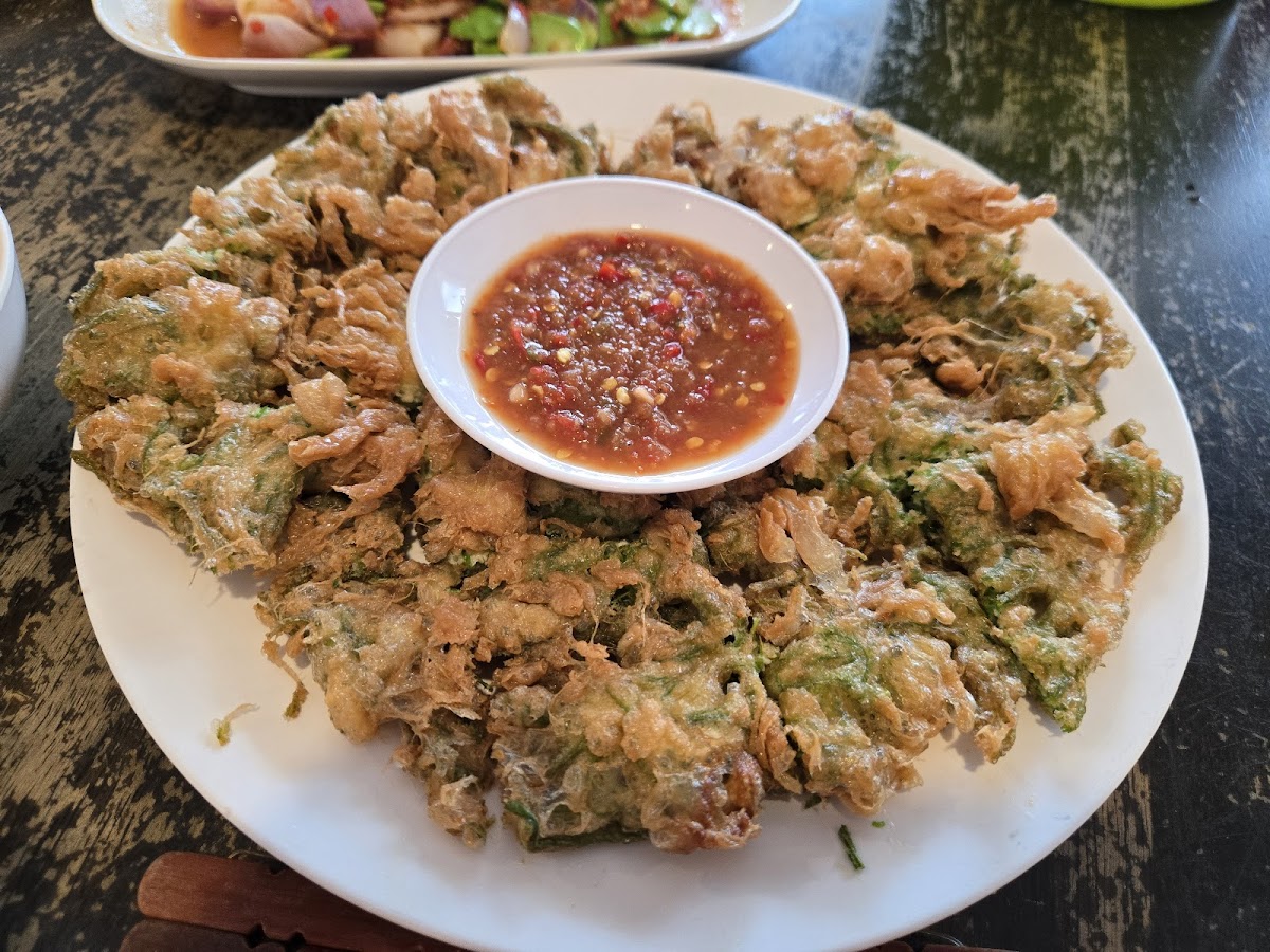 May Tip Restaurant - Photo 6