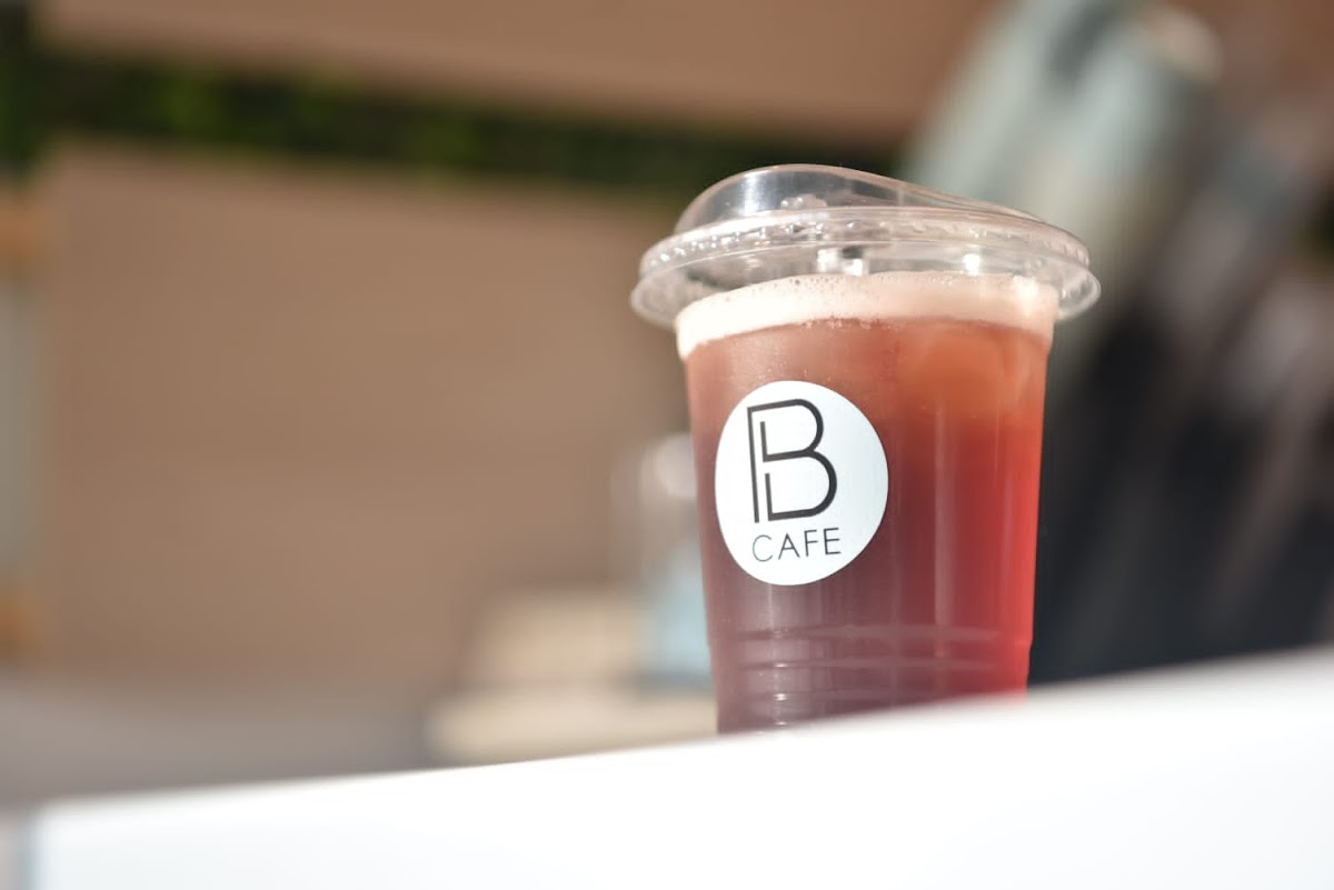 B Cafe Lounge - Photo 2