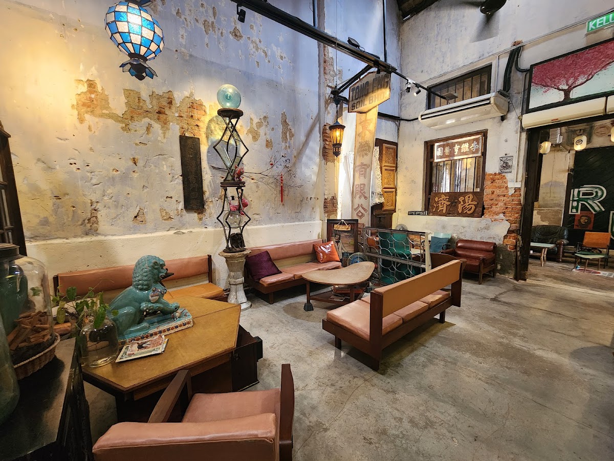 SamaSama Café & Workshop - Photo 3