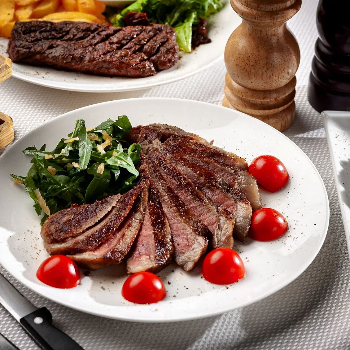City Grill - Photo 2