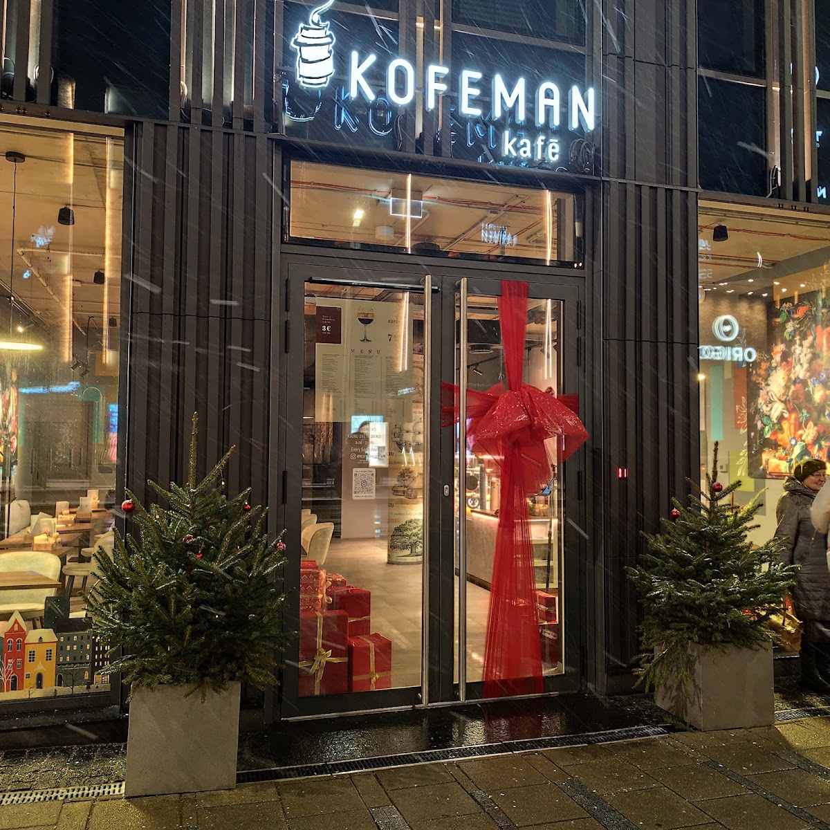 Kofeman Cafe LV / Wine