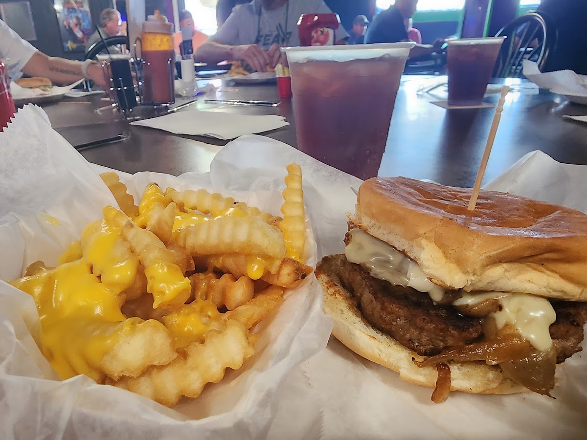 L L's Bar & Grill - Photo 1
