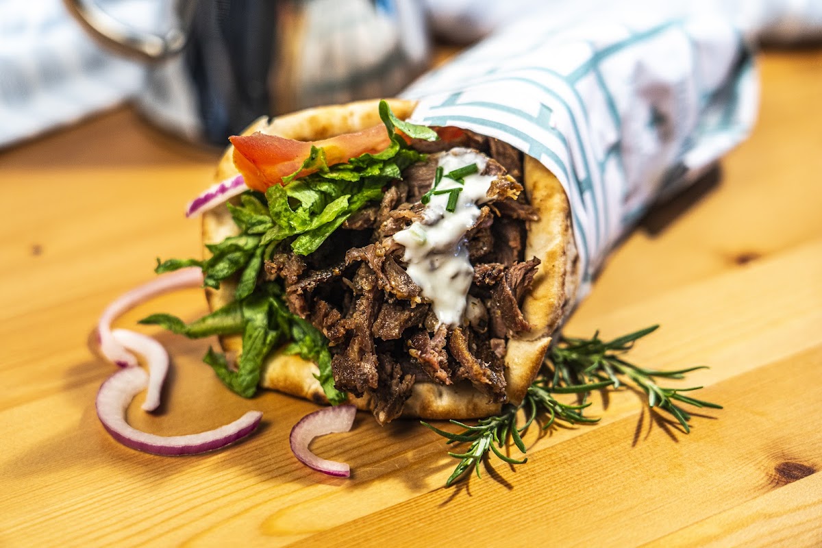 Bayside Souvlaki Cafe - Photo 4