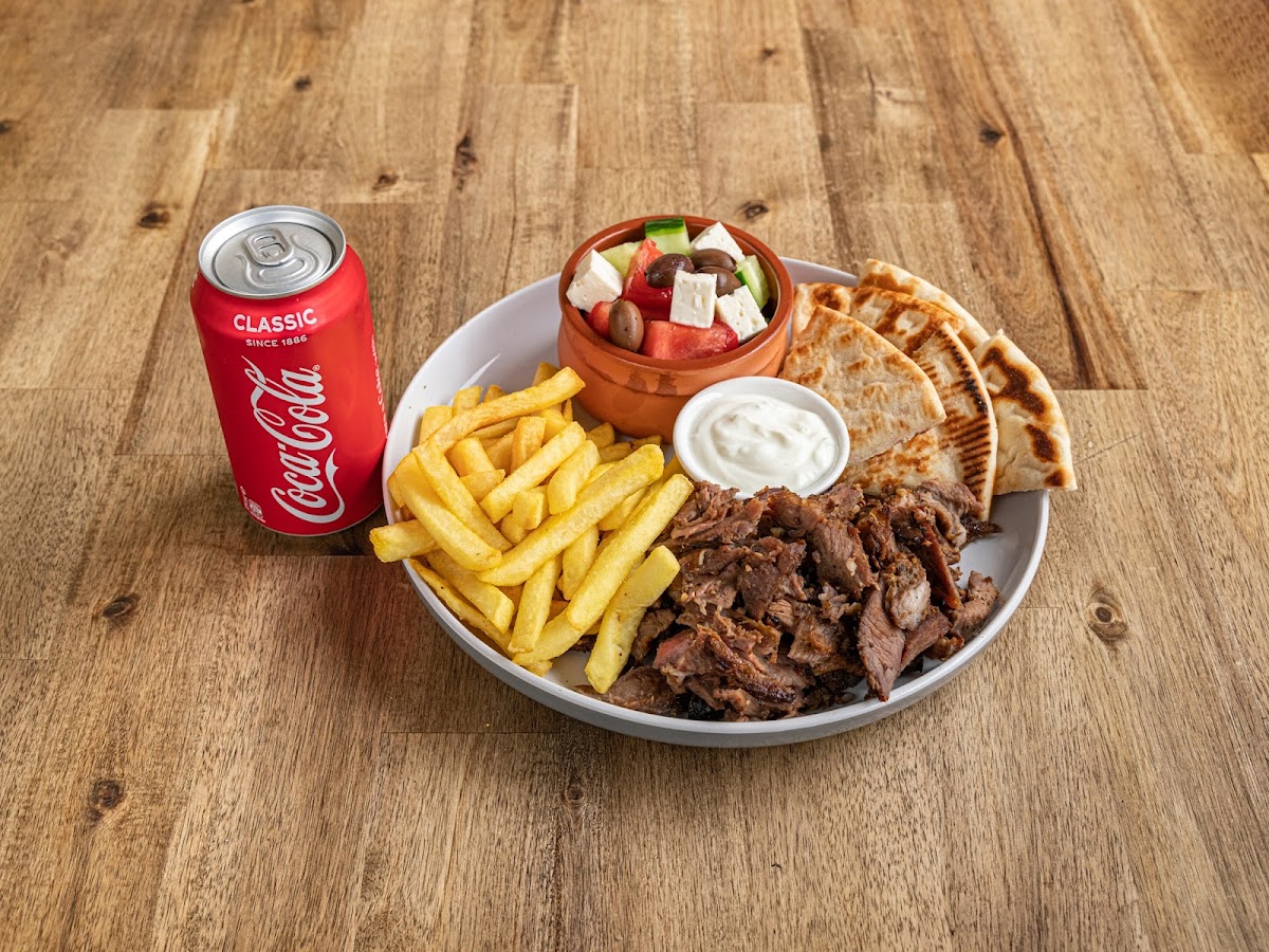 Bayside Souvlaki Cafe - Photo 5