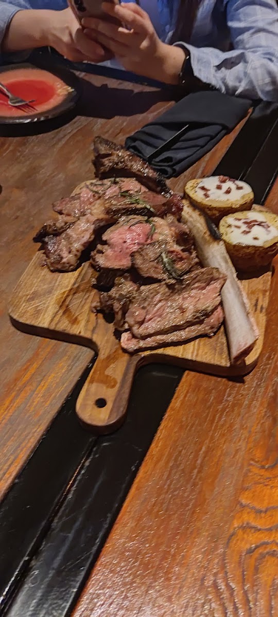 The Kliff Bistro - Photo 7