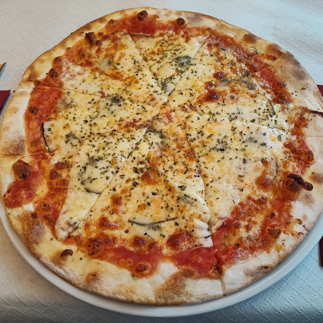 Pizza 4 Quesos