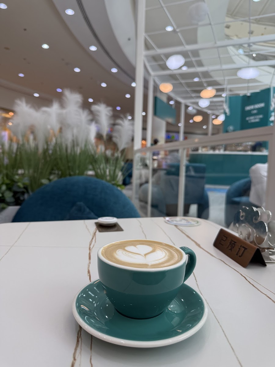 Snow Boom Cafe - Photo 3