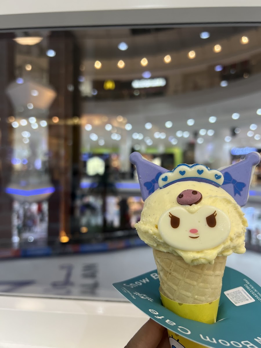 Snow Boom Cafe - Photo 4