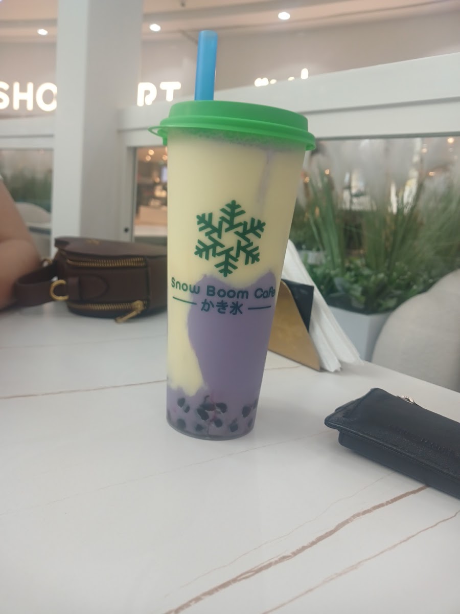 Snow Boom Cafe - Photo 7