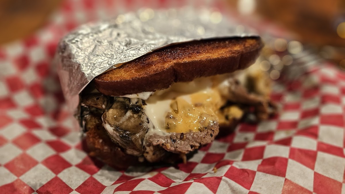 Uncle Ernie's - Photo 5
