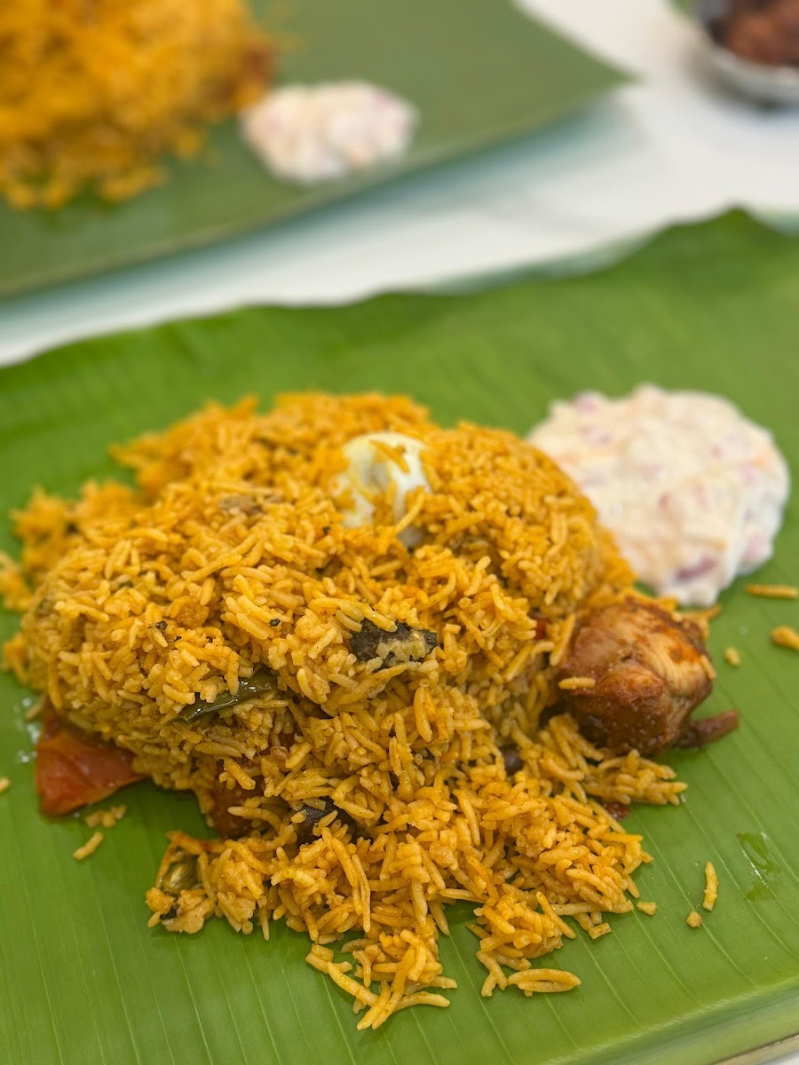 Uncle Mano Banana Leaf Restaurant - Photo 2