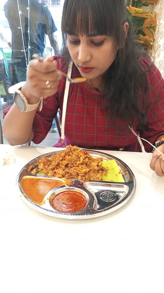 Uncle Mano Banana Leaf Restaurant - Photo 7