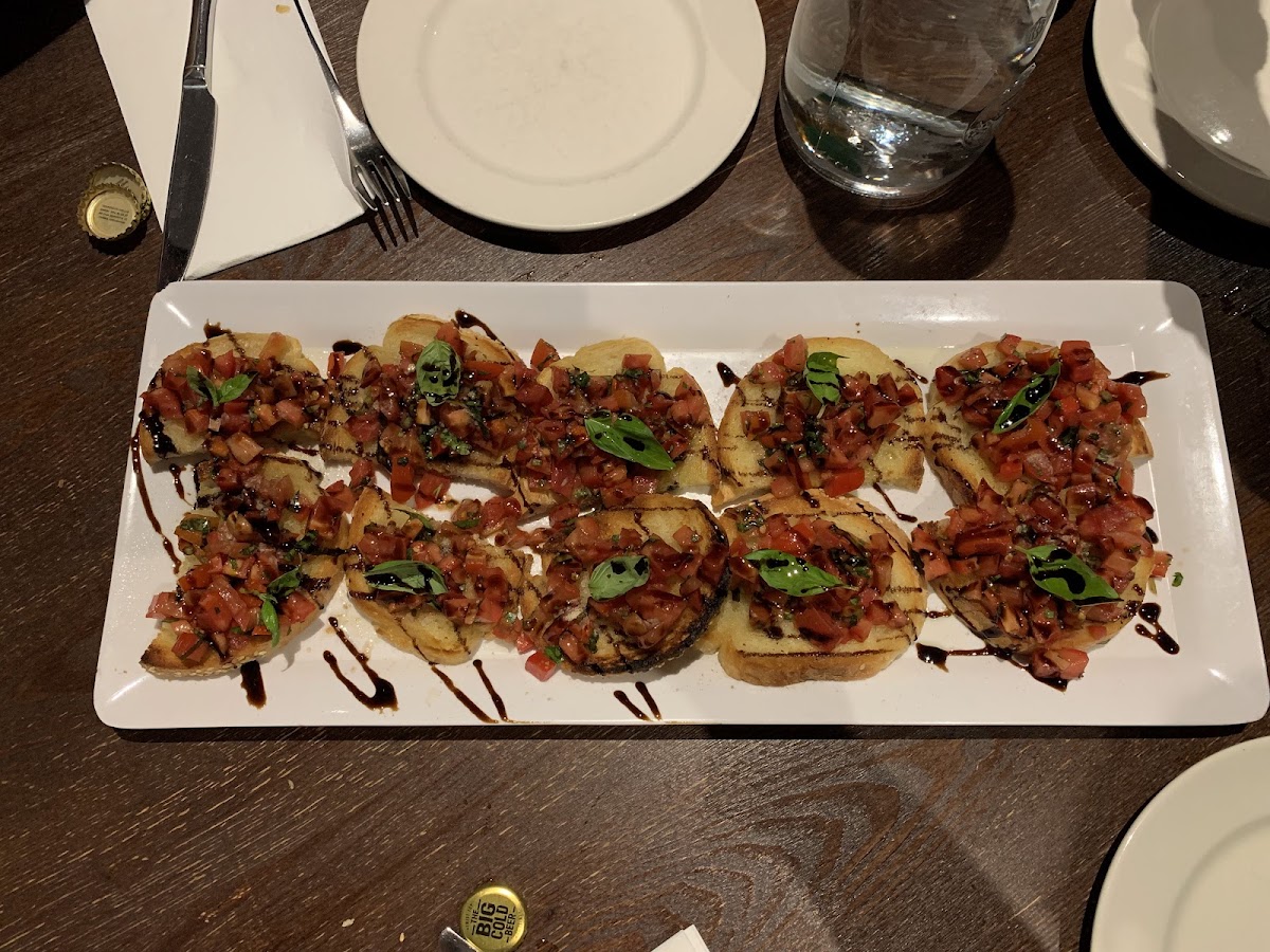 The Waiters Restaurant - Photo 7